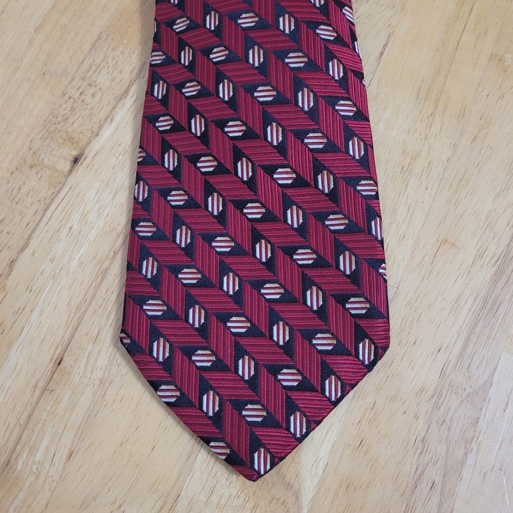 Robert Talbott Studio Silk Tie Red Geometric Chevron Hand Sewn USA Mens Necktie - Picture 3 of 8